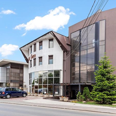 Hotel Charter Otopeni Ngoại thất bức ảnh