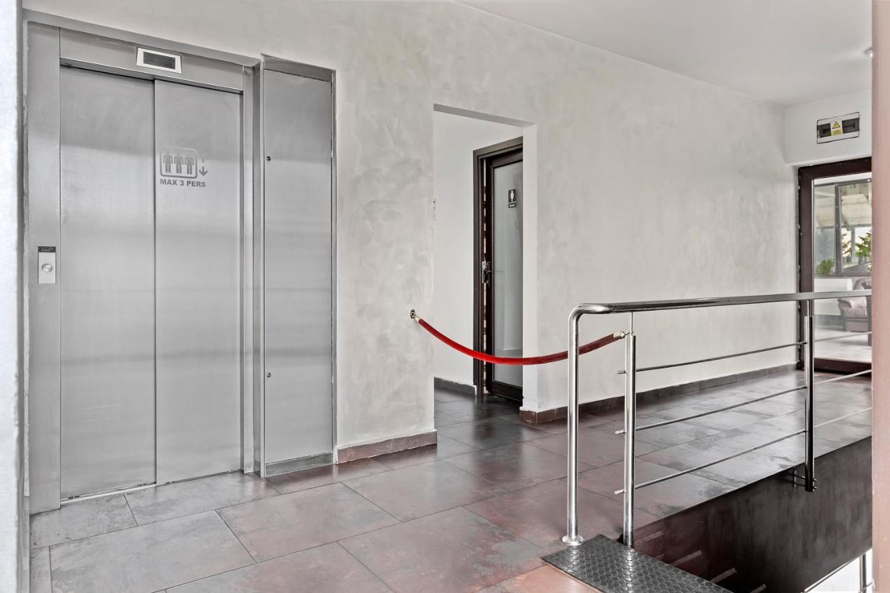 Hotel Charter Otopeni Ngoại thất bức ảnh